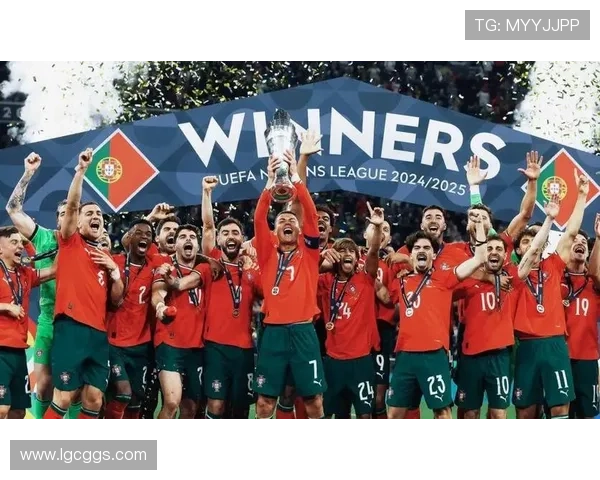 全球足球巨星齐聚一堂 共谱绿茵传奇 新时代球场上的王者之争